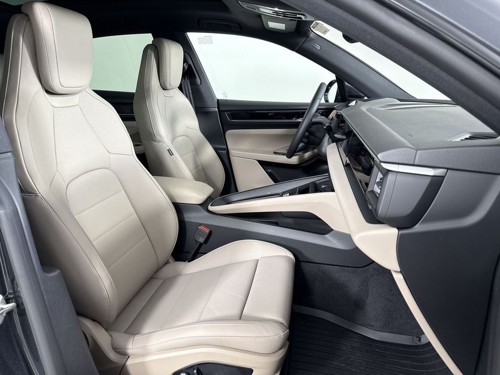 2026 Porsche Macan Electric Electric 4