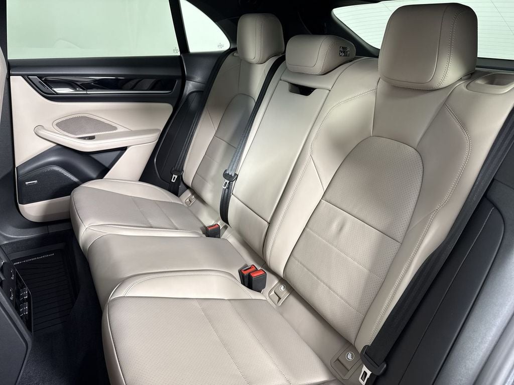 2026 Porsche Macan Electric Electric 4