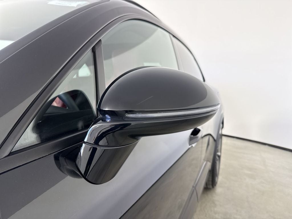 2025 Porsche Macan Electric Electric 4