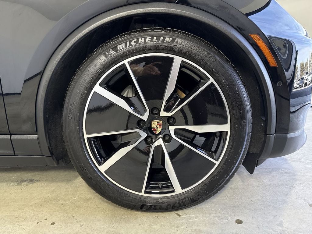 2025 Porsche Macan Electric Electric 4