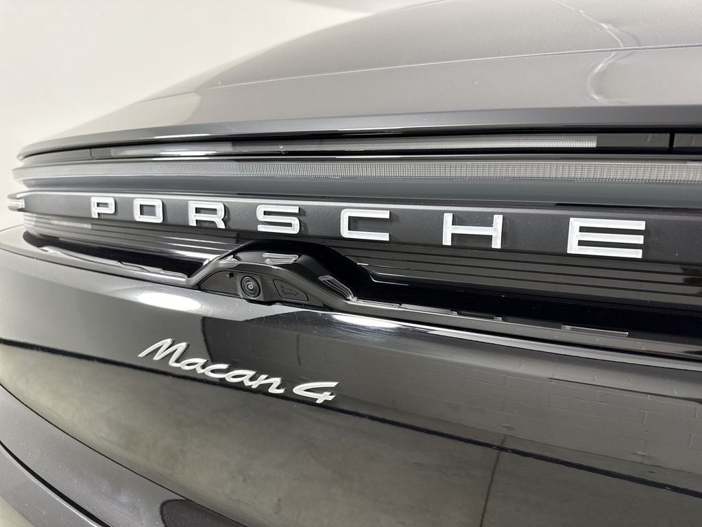 2025 Porsche Macan Electric Electric 4