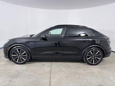 2025 Porsche Macan Electric Electric 4
