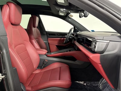 2025 Porsche Macan Electric Electric 4