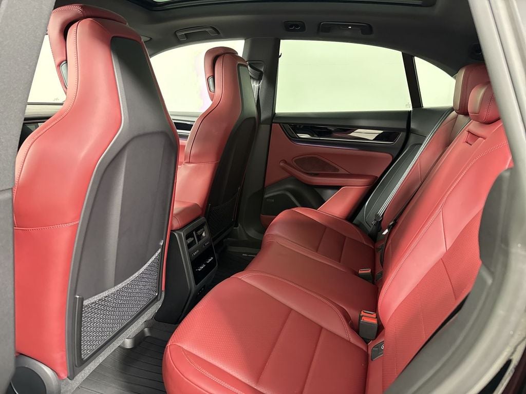 2025 Porsche Macan Electric Electric 4