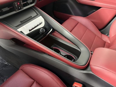 2025 Porsche Macan Electric Electric 4