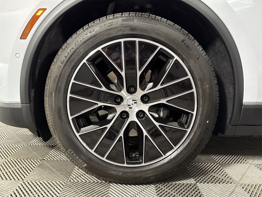 2025 Porsche Macan Electric Electric 4