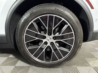 2025 Porsche Macan Electric Electric 4