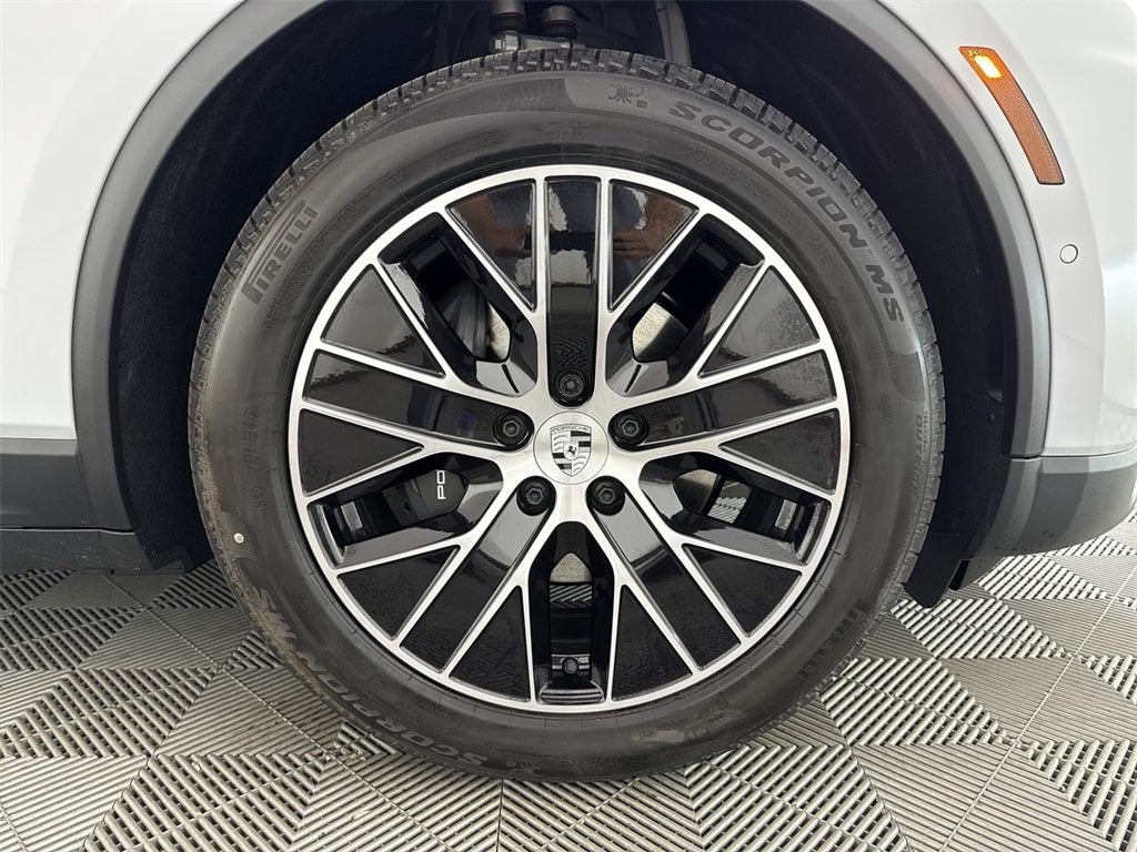 2025 Porsche Macan Electric Electric 4