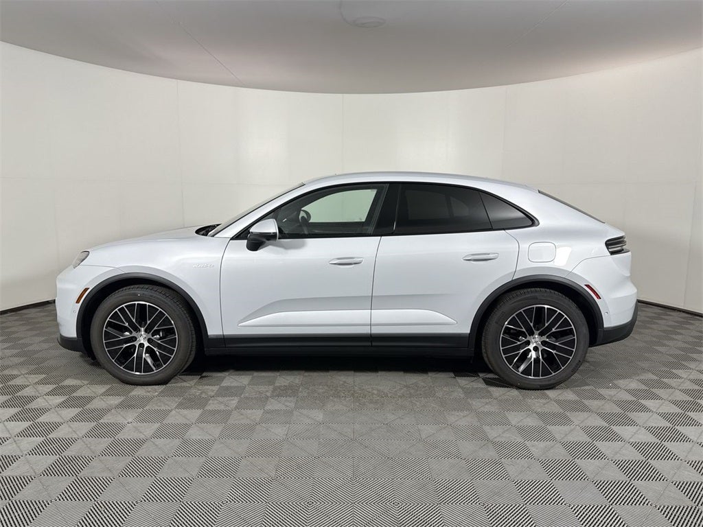 2025 Porsche Macan Electric Electric 4