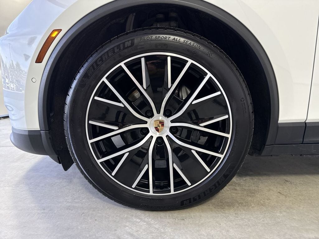 2025 Porsche Macan Electric Electric 4