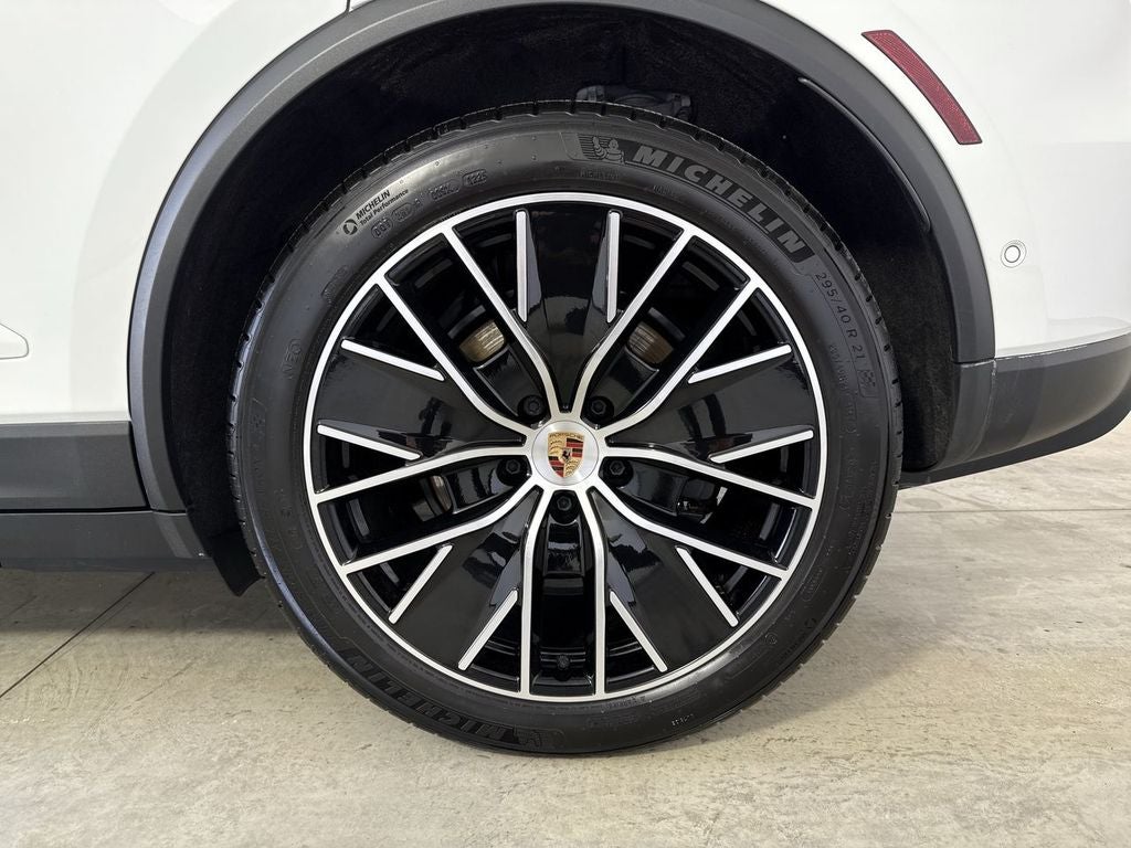 2025 Porsche Macan Electric Electric 4