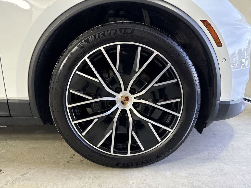 2025 Porsche Macan Electric Electric 4