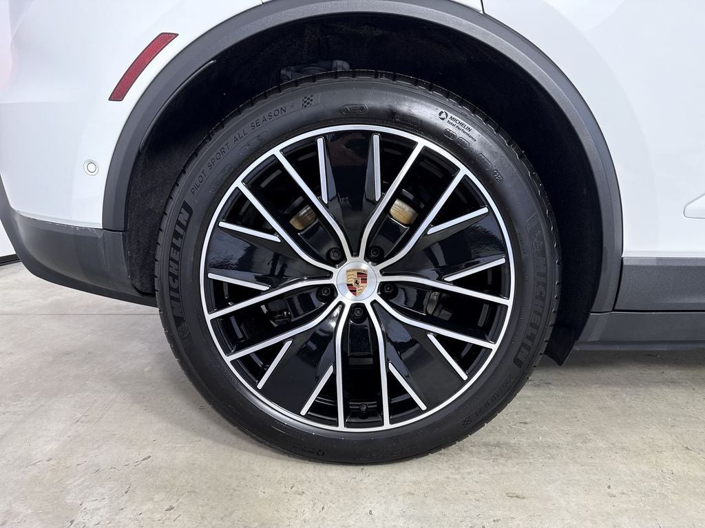 2025 Porsche Macan Electric Electric 4