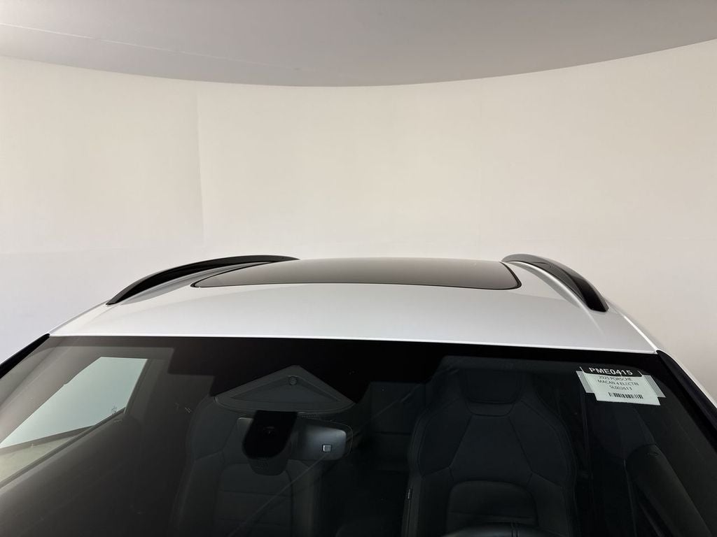 2025 Porsche Macan Electric Electric 4