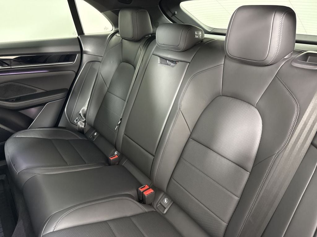 2025 Porsche Macan Electric Electric 4