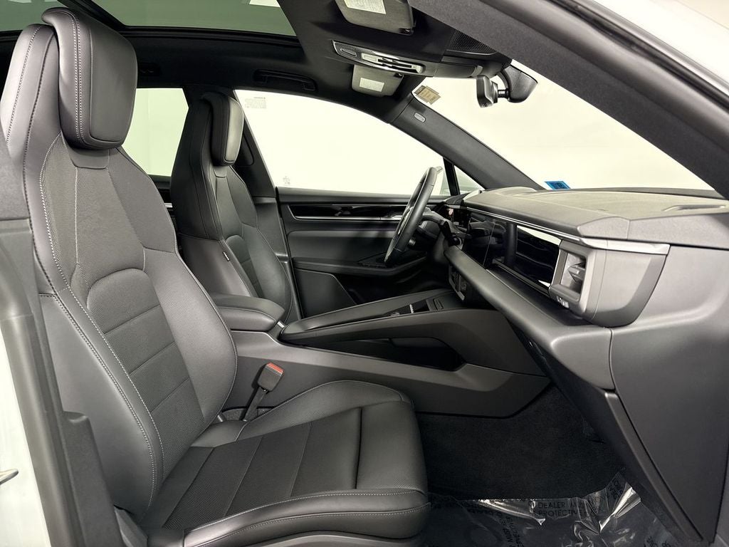 2025 Porsche Macan Electric Electric 4