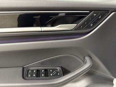 2025 Porsche Macan Electric Electric 4