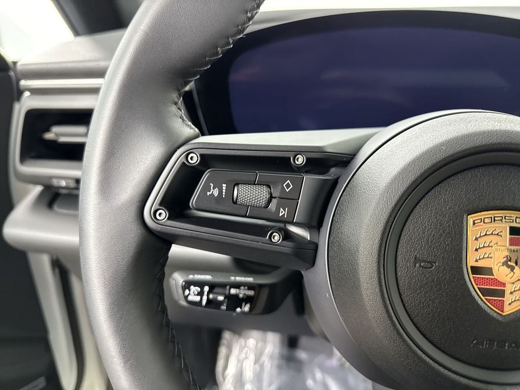 2025 Porsche Macan Electric Electric 4