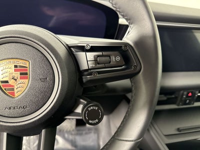 2025 Porsche Macan Electric Electric 4