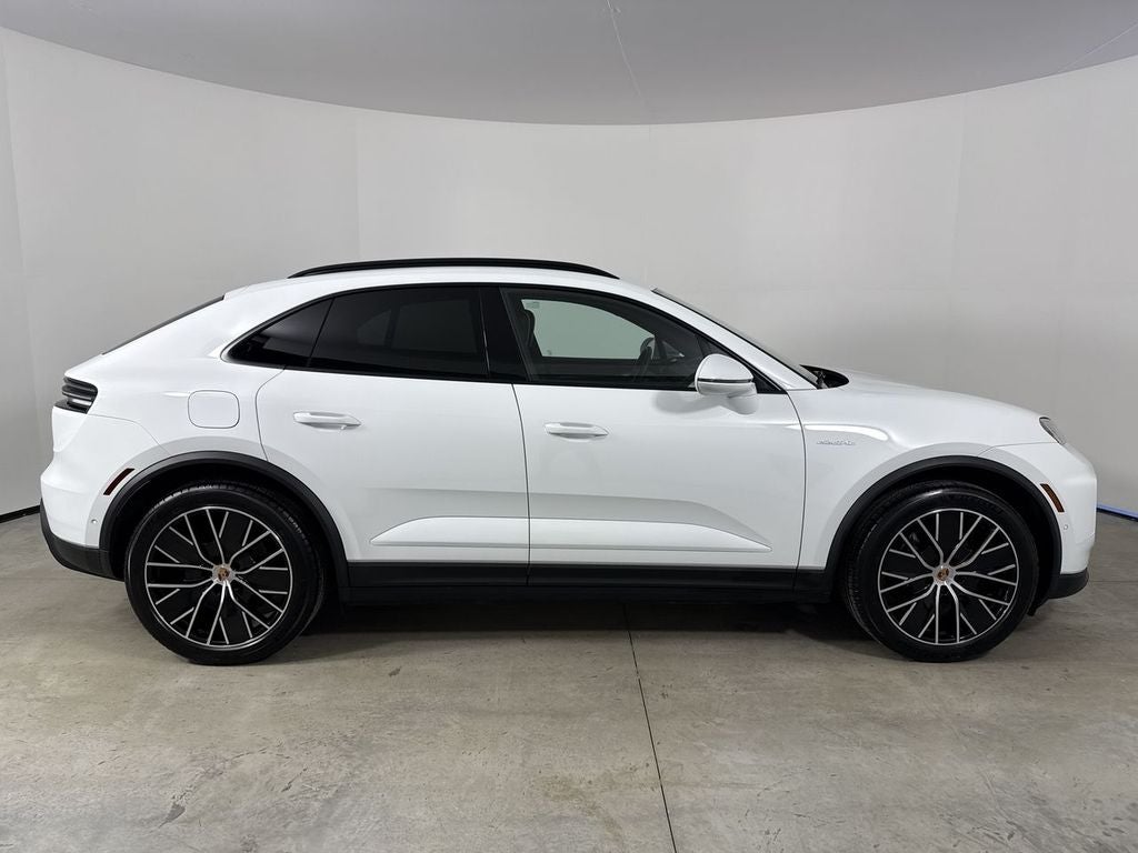 2025 Porsche Macan Electric Electric 4