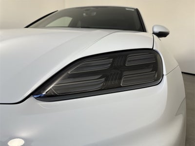 2025 Porsche Macan Electric Electric 4