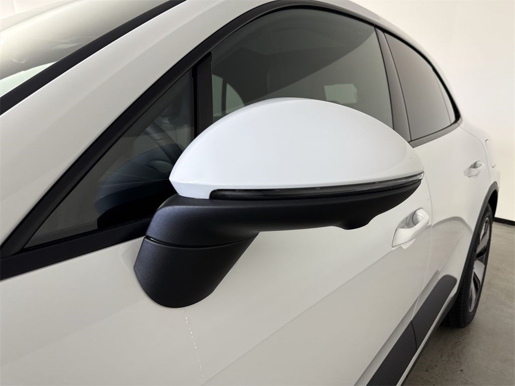 2025 Porsche Macan Electric Electric 4