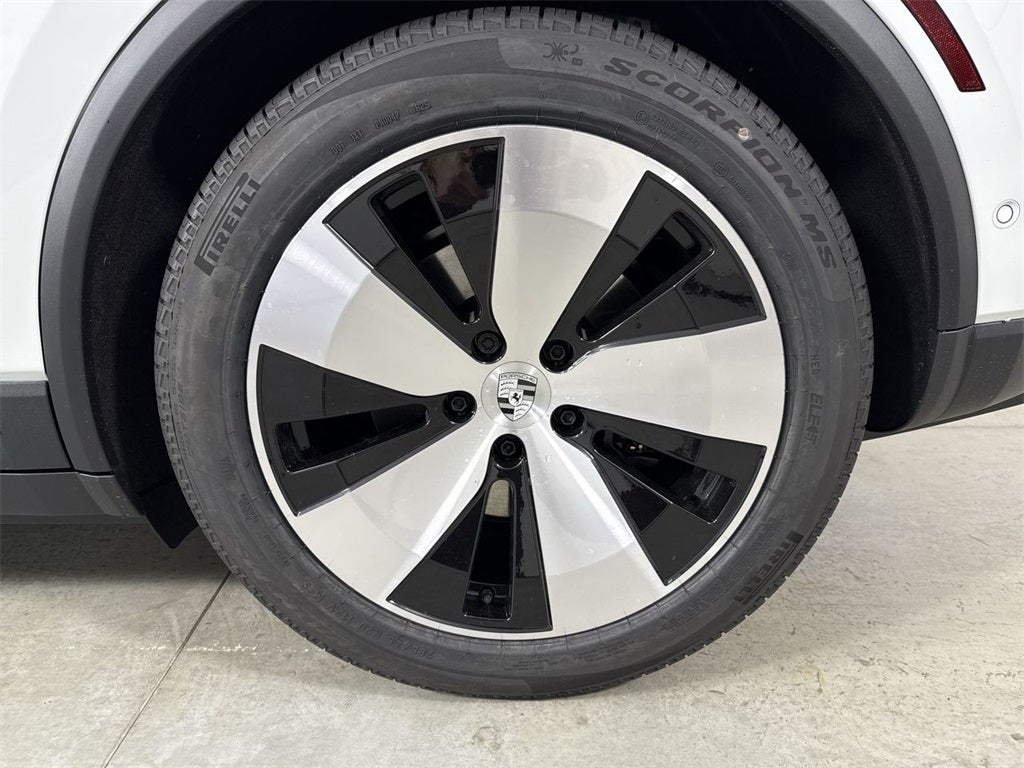 2025 Porsche Macan Electric Electric 4