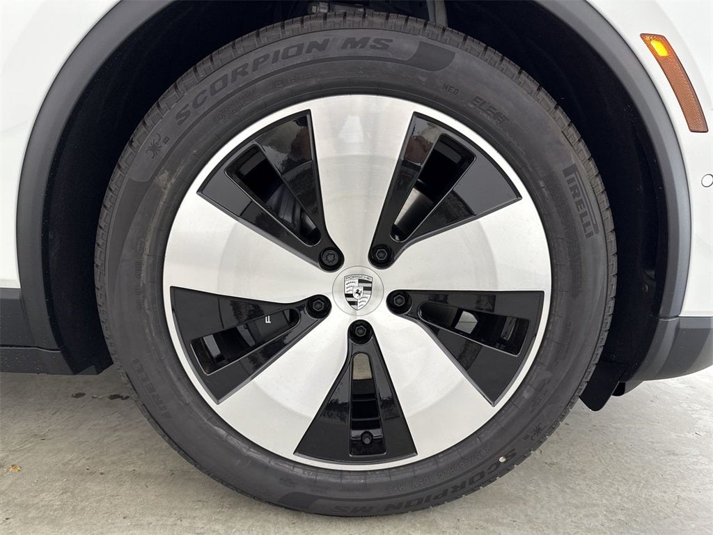 2025 Porsche Macan Electric Electric 4