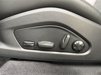 2025 Porsche Macan Electric Electric 4