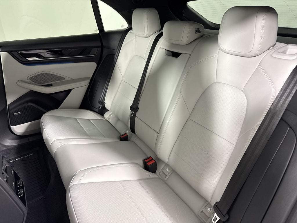 2026 Porsche Macan Electric Electric 4