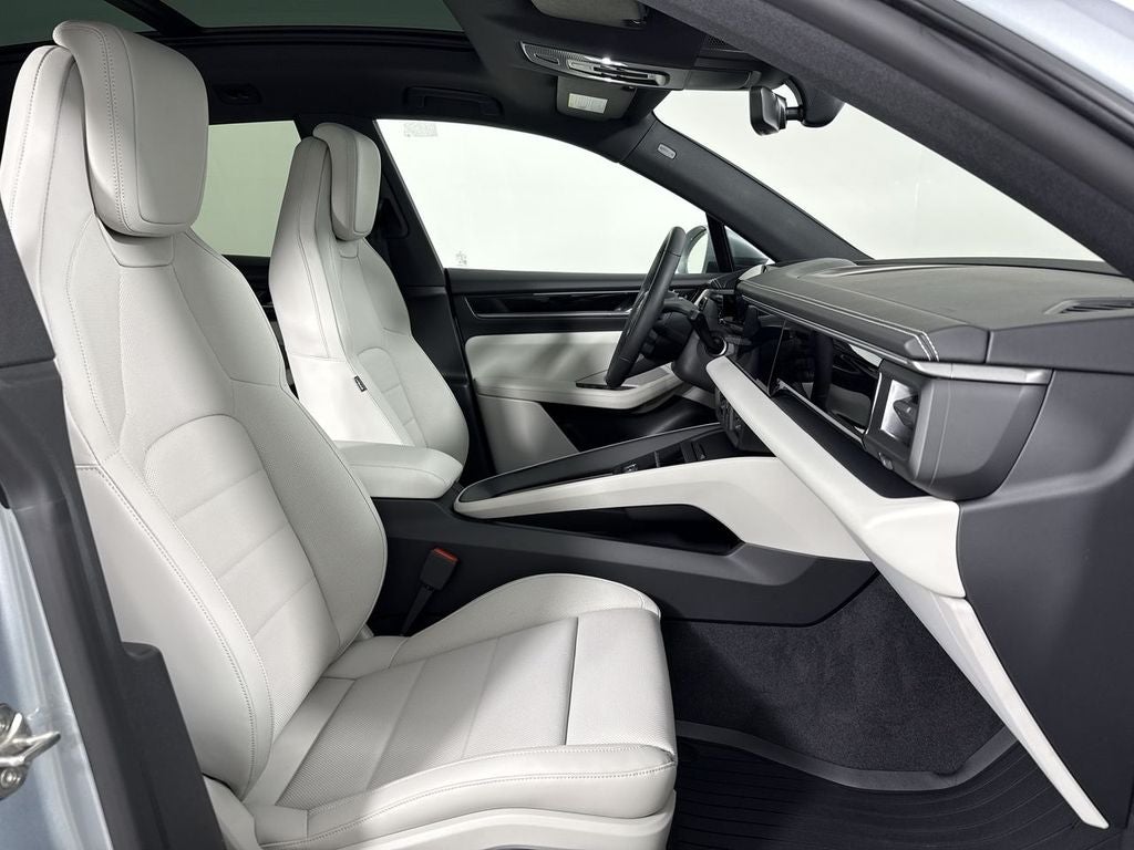 2026 Porsche Macan Electric Electric 4