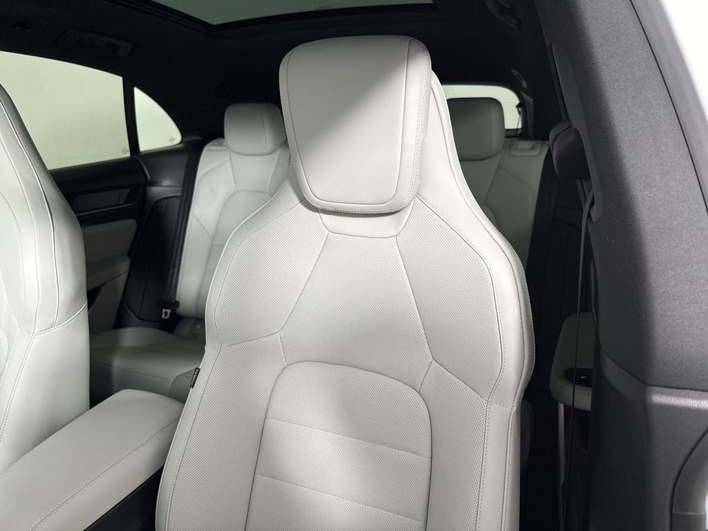 2026 Porsche Macan Electric Electric 4