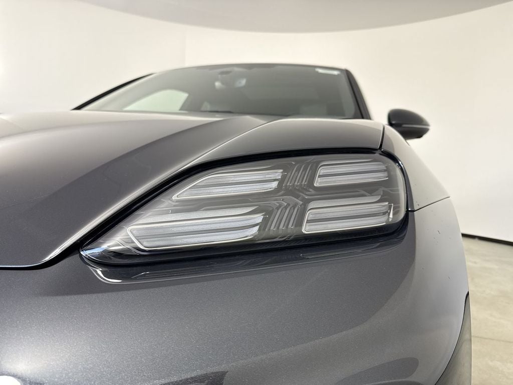 2026 Porsche Macan Electric Electric 4