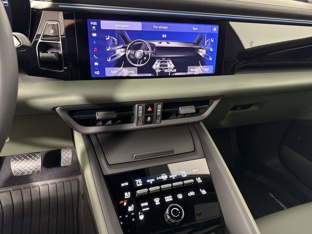 2026 Porsche Macan Electric Electric 4