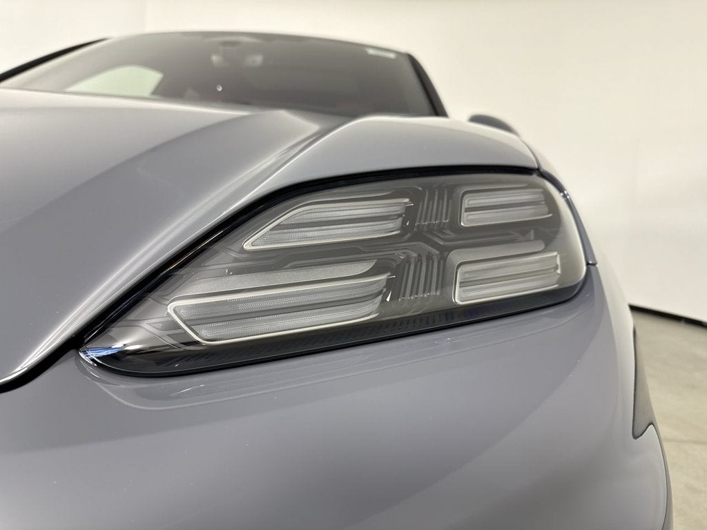 2026 Porsche Macan Electric Electric 4