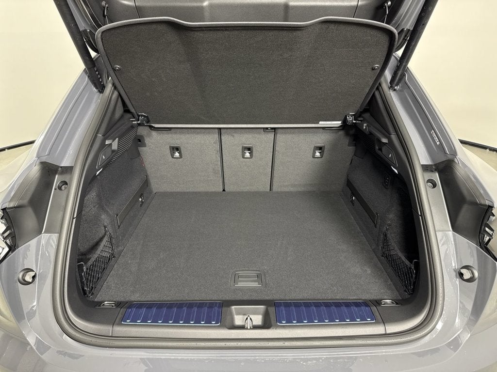 2026 Porsche Macan Electric Electric 4