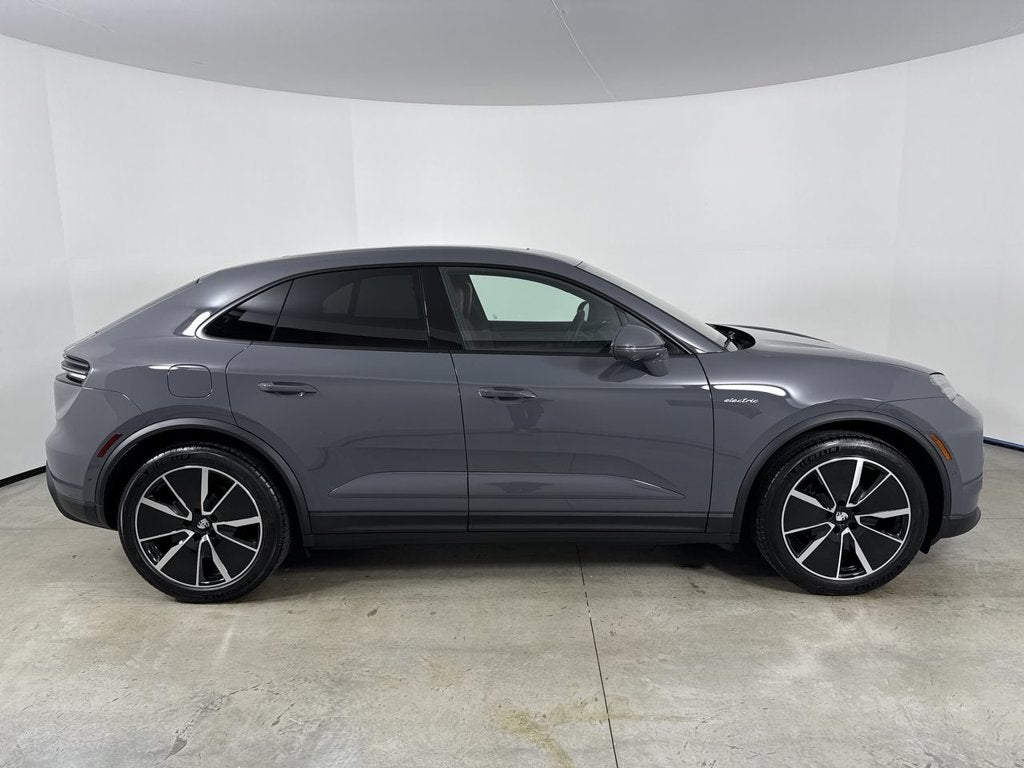 2026 Porsche Macan Electric Electric 4