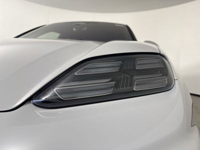2026 Porsche Macan Electric Electric 4
