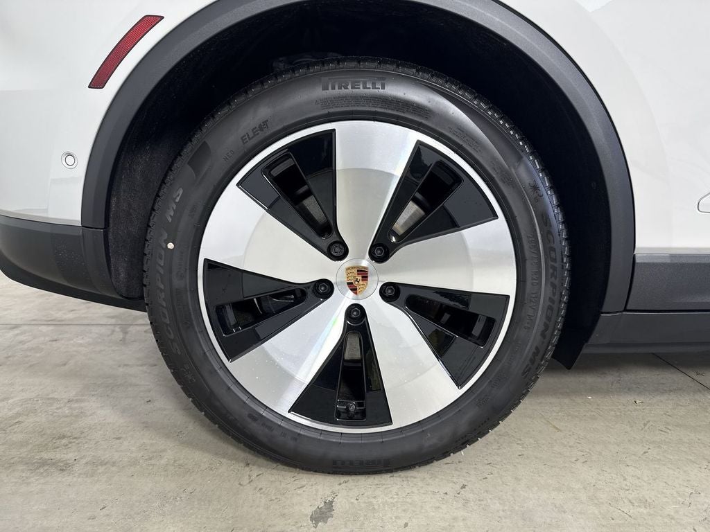 2026 Porsche Macan Electric Electric 4