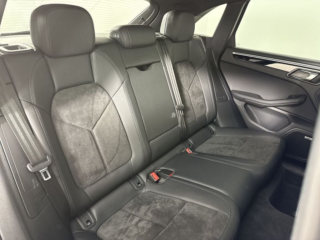 2021 Porsche Macan S