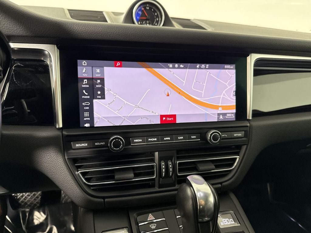 2021 Porsche Macan S