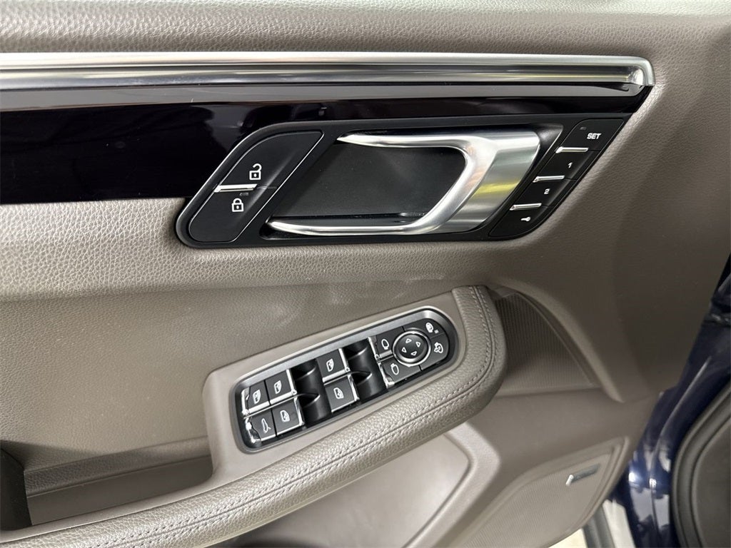 2020 Porsche Macan S