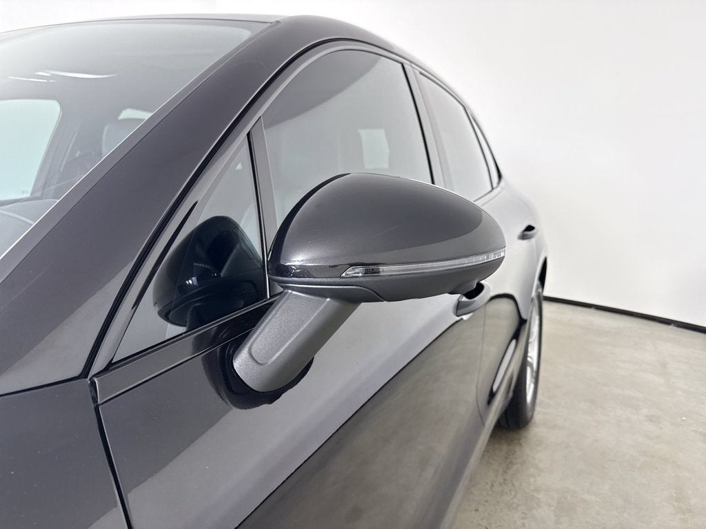 2020 Porsche Macan S