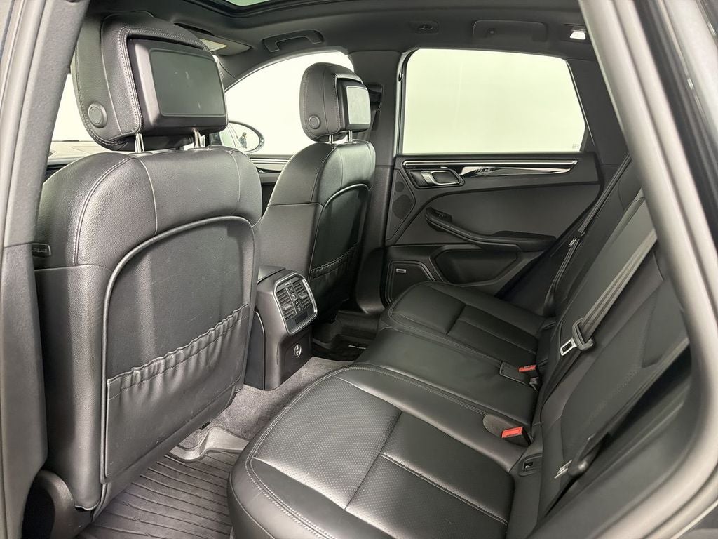 2021 Porsche Macan S