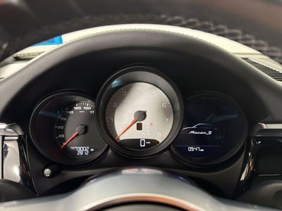 2021 Porsche Macan S