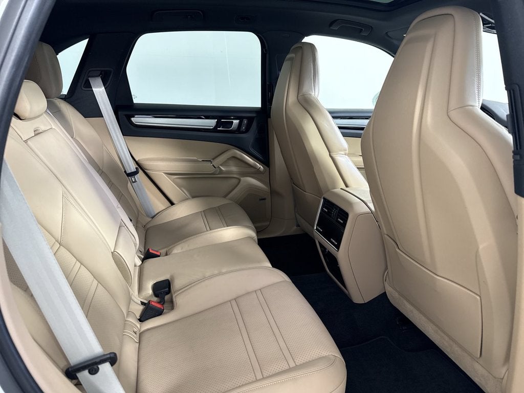 2023 Porsche Cayenne S