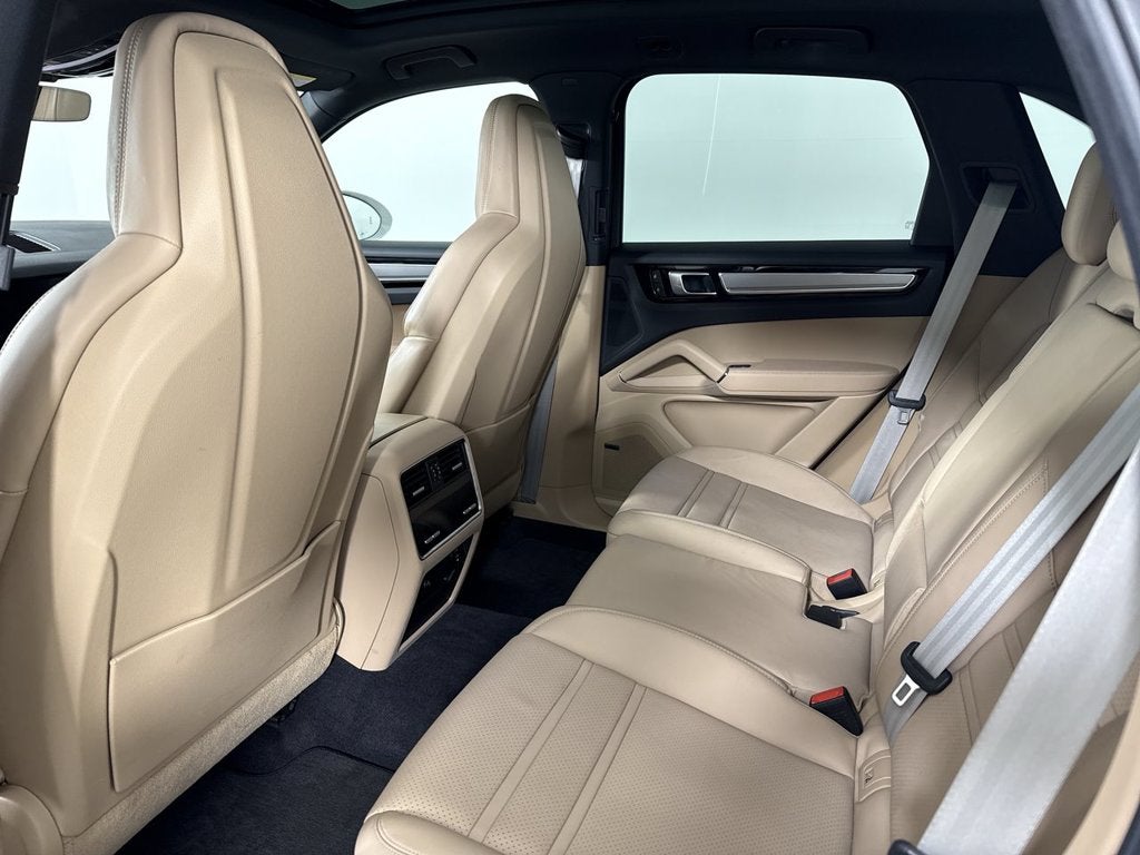 2023 Porsche Cayenne S