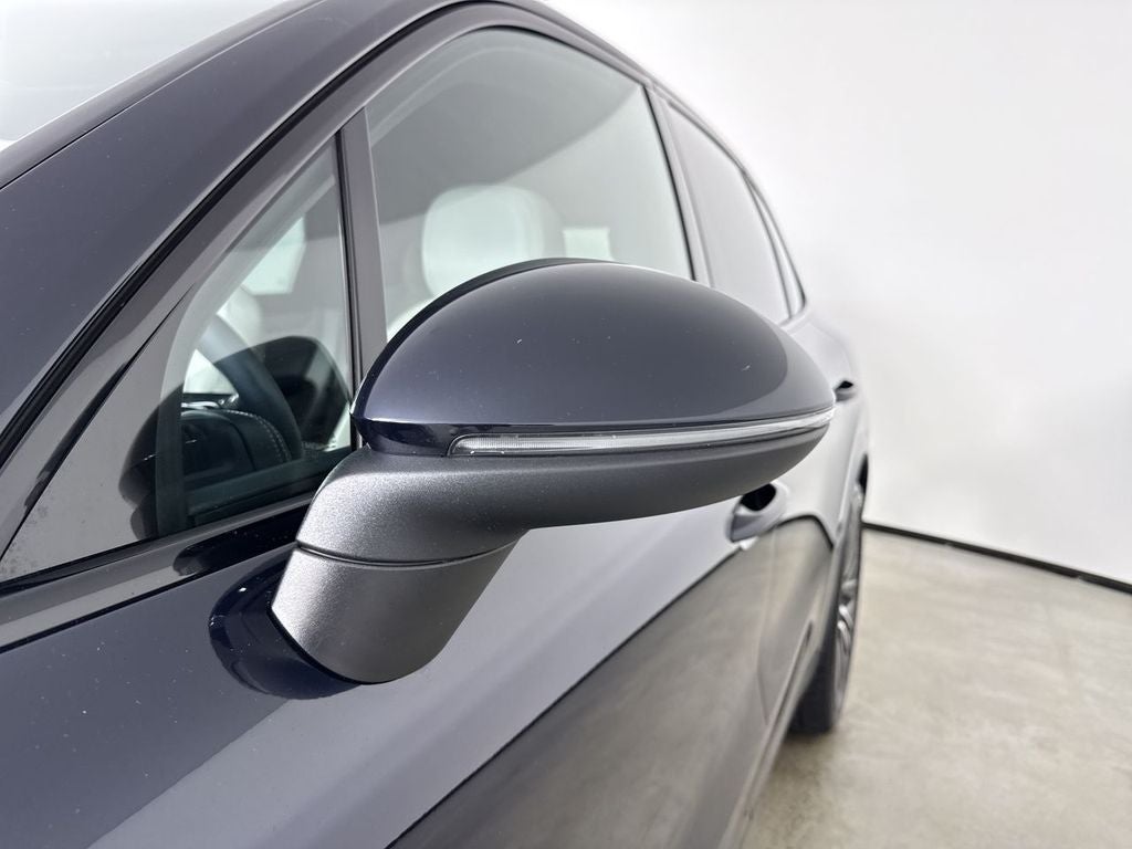 2023 Porsche Cayenne S Platinum Edition