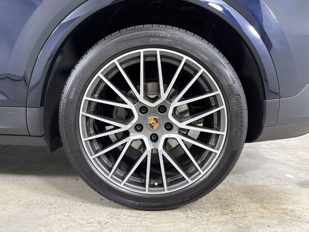 2023 Porsche Cayenne S Platinum Edition