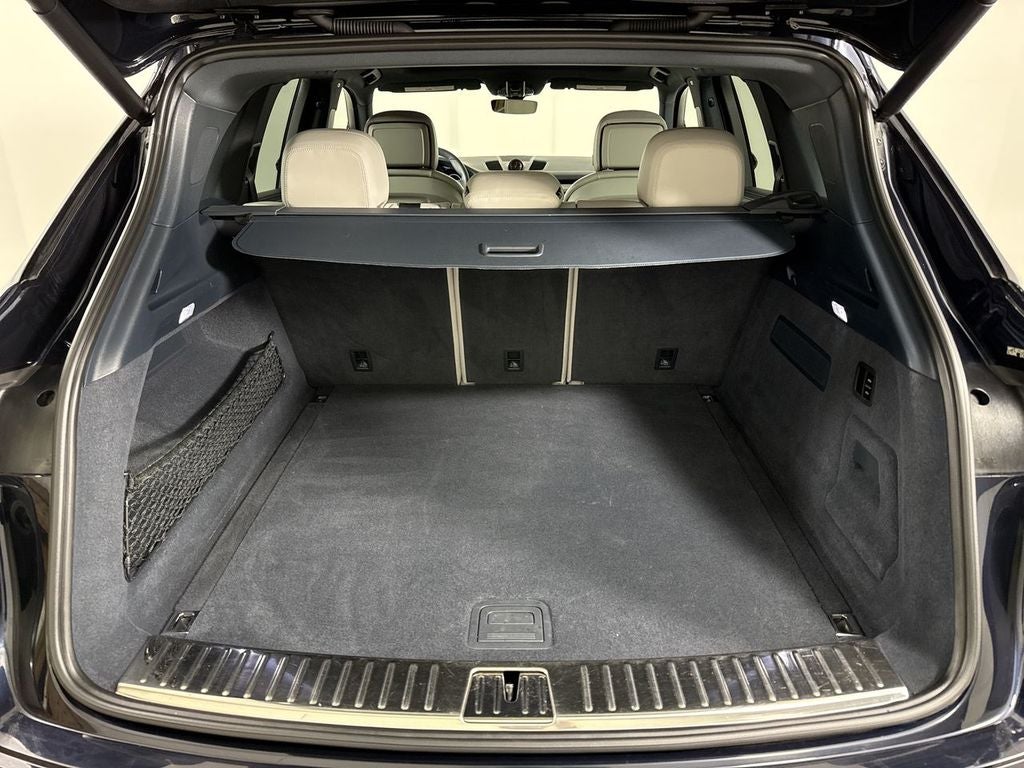 2023 Porsche Cayenne S Platinum Edition